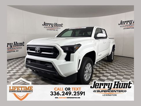 Used 2026 Toyota Tacoma SR5 AWD/4WD image 1