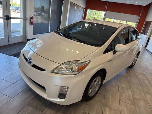 Used 2011 Toyota Prius Two image 7