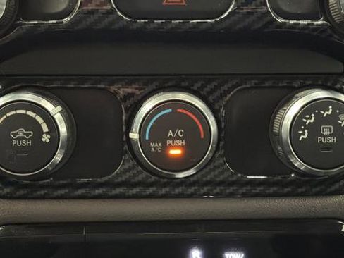 Used 2019 RAM 1500 Big Horn AWD/4WD image 18