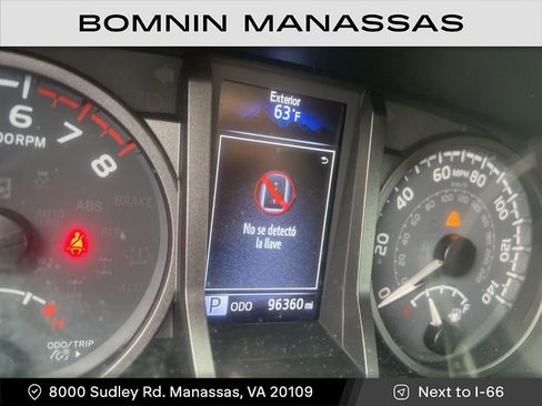 Used 2021 Toyota Tacoma TRD Sport w/ Technology Package AWD/4WD image 10