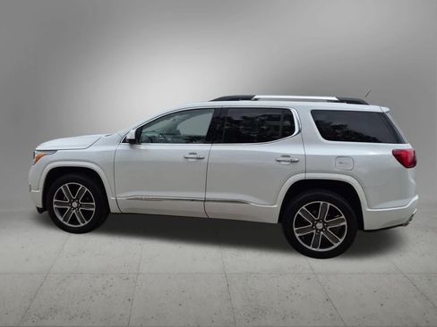 Used 2019 GMC Acadia Denali w/ Technology Package AWD/4WD image 3