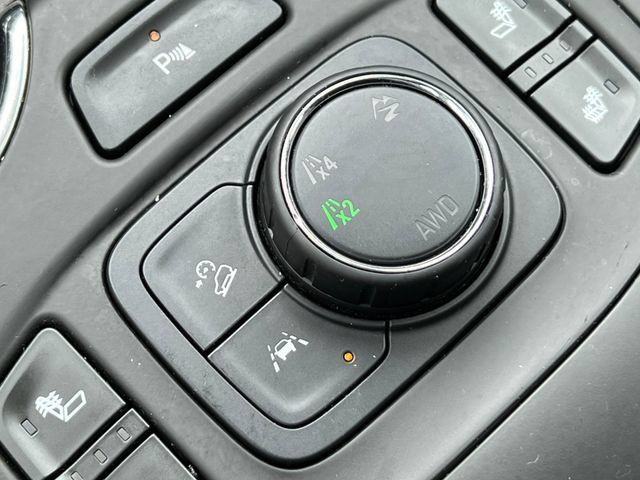 Used 2023 GMC Terrain SLT w/ Infotainment Package II AWD/4WD image 30