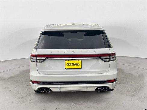 Used 2021 Lincoln Aviator Grand Touring w/ Equipment Group 302A image 4