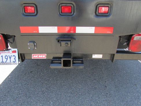 Used 2023 Ford F350 XL RWD image 8
