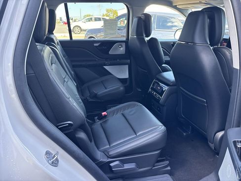 New 2025 Lincoln Aviator Reserve w/ Equipment Group 201A image 7