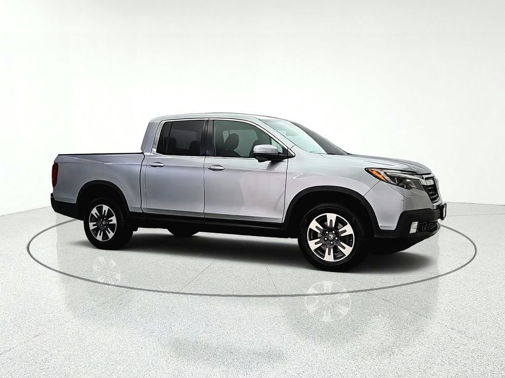 Used 2017 Honda Ridgeline RTL-T image 2