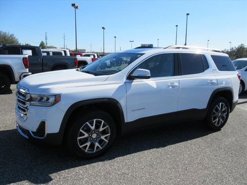 Used 2023 GMC Acadia SLT w/ Technology Package image 4