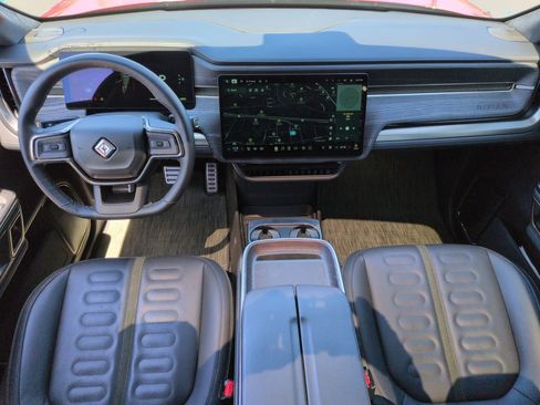 Used 2023 Rivian R1S Adventure AWD/4WD image 28