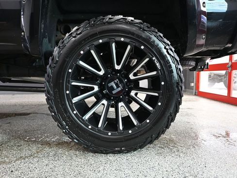 Used 2019 GMC Sierra 2500 Denali w/ Duramax Plus Package image 16