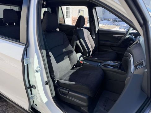 Used 2022 Honda Pilot Sport image 12