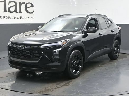 New 2026 Chevrolet Trax LT w/ Driver Confidence Package FWD image 12