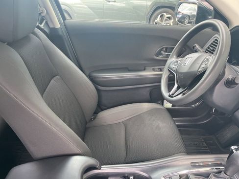 Used 2022 Honda HR-V EX image 4