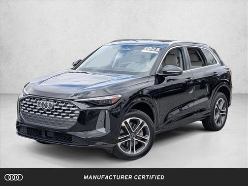 Certified 2025 Audi Q5 Premium w/ Convenience Package image 1