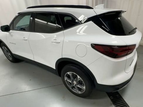 Used 2023 Chevrolet Blazer LT AWD/4WD image 6