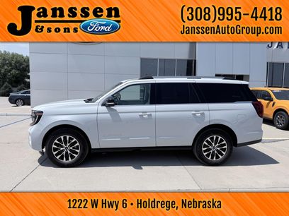 Used 2025 Ford Expedition Platinum