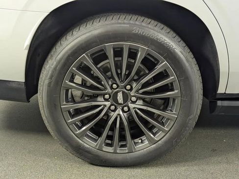 Used 2025 Cadillac Escalade Sport Platinum image 12