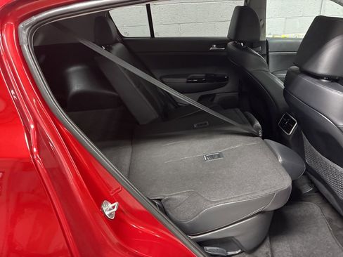 Used 2022 Kia Sportage EX image 12