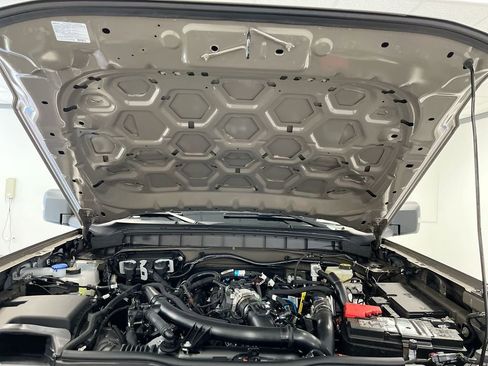 New 2025 Ford Bronco Badlands image 13