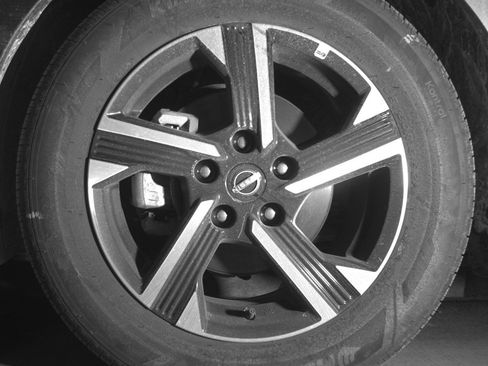 Used 2025 Nissan Sentra SV FWD image 12