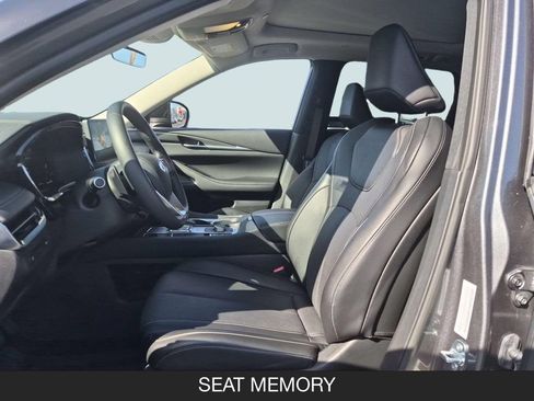 Used 2026 INFINITI QX60 Pure w/ Cargo Package FWD image 14