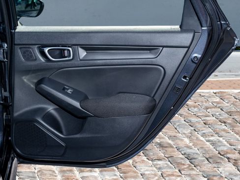 Certified 2025 Honda Civic Sport image 13