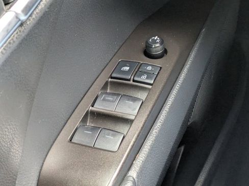 Used 2021 Toyota Camry SE image 21