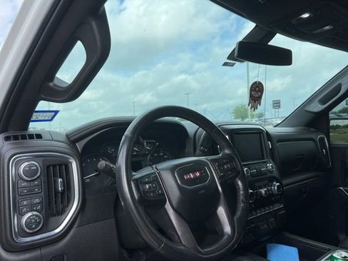 Used 2021 GMC Sierra 1500 AT4 image 8