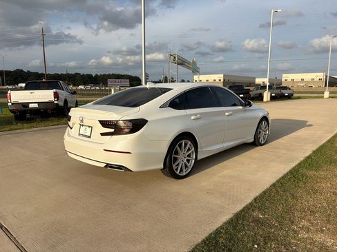 Used 2019 Honda Accord Sport image 6