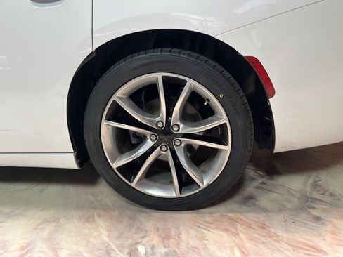 Used 2015 Dodge Charger R/T w/ Wheels & Tunes Group RWD image 30