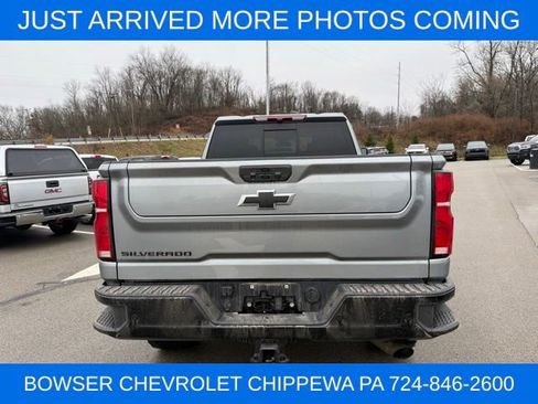 Used 2025 Chevrolet Silverado 2500 LT w/ Trail Boss Package image 6