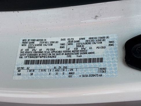 Used 2023 Ford F250 Lariat w/ Chrome Package image 36