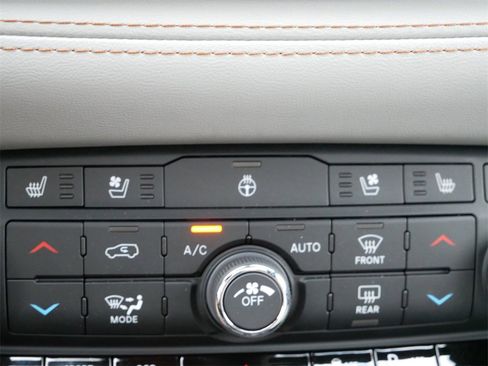 Used 2021 Dodge Durango R/T w/ Blacktop Package image 21