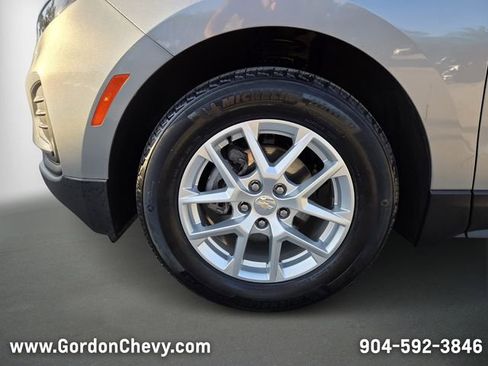 Used 2024 Chevrolet Equinox LS w/ LS Convenience Package FWD image 11