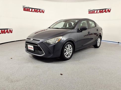 Used 2016 Scion iA image 10