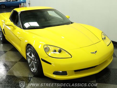 Used 2007 Chevrolet Corvette Coupe RWD image 15