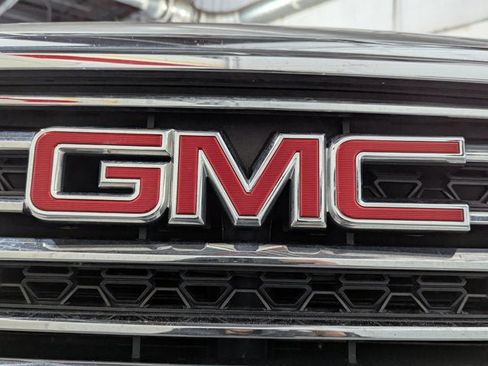 Used 2018 GMC Acadia SLE image 51