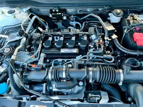 Used 2020 Honda Accord EX image 7