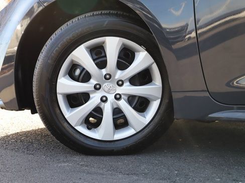 Used 2024 Toyota Corolla LE image 2