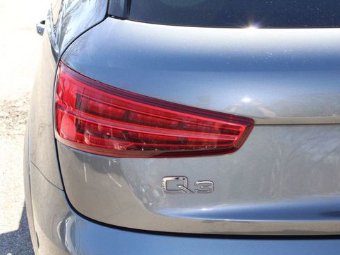 Used 2016 Audi Q3 2.0T Prestige w/ Prestige Package image 18