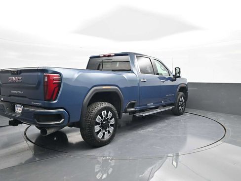 New 2025 GMC Sierra 2500 Denali w/ Denali Reserve Package image 7