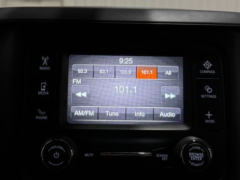 Used 2022 RAM 3500 Tradesman w/ Chrome Appearance Group AWD/4WD image 8