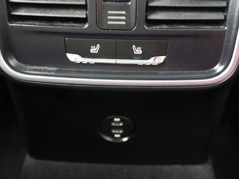 Used 2023 Porsche Macan S AWD/4WD image 54