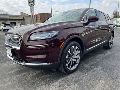 Used 2022 Lincoln Nautilus Reserve w/ Equipment Group 201A image 11