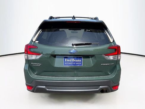 Certified 2024 Subaru Forester Premium AWD/4WD image 8