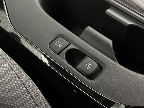 Used 2023 Toyota Corolla SE image 13