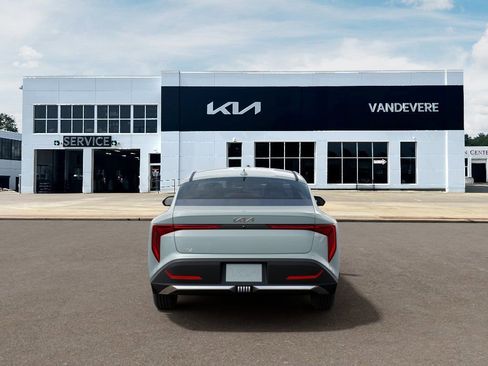 New 2026 Kia K4 FWD image 7