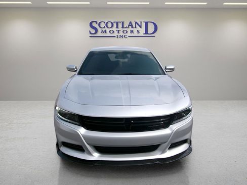 Used 2022 Dodge Charger SXT w/ Plus Group image 3