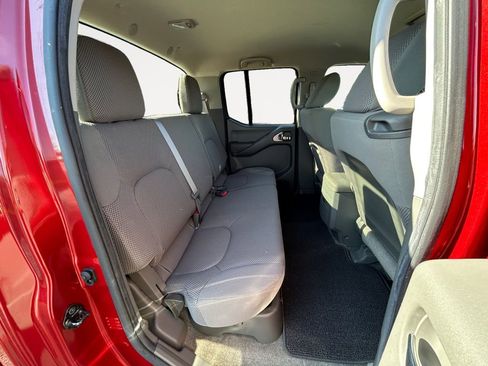Used 2012 Nissan Frontier SV w/ SV Premium Utility Pkg AWD/4WD image 22