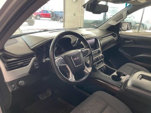 Used 2016 GMC Yukon XL SLE w/ Convenience Package image 18