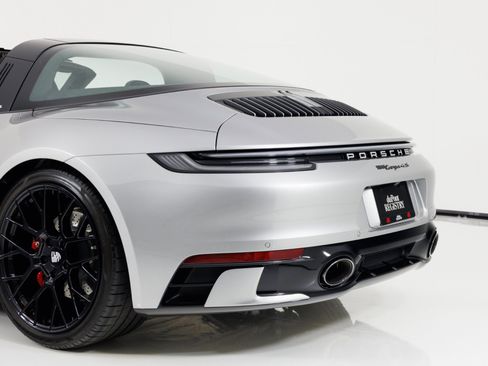 Used 2022 Porsche 911 Targa 4S AWD/4WD image 74